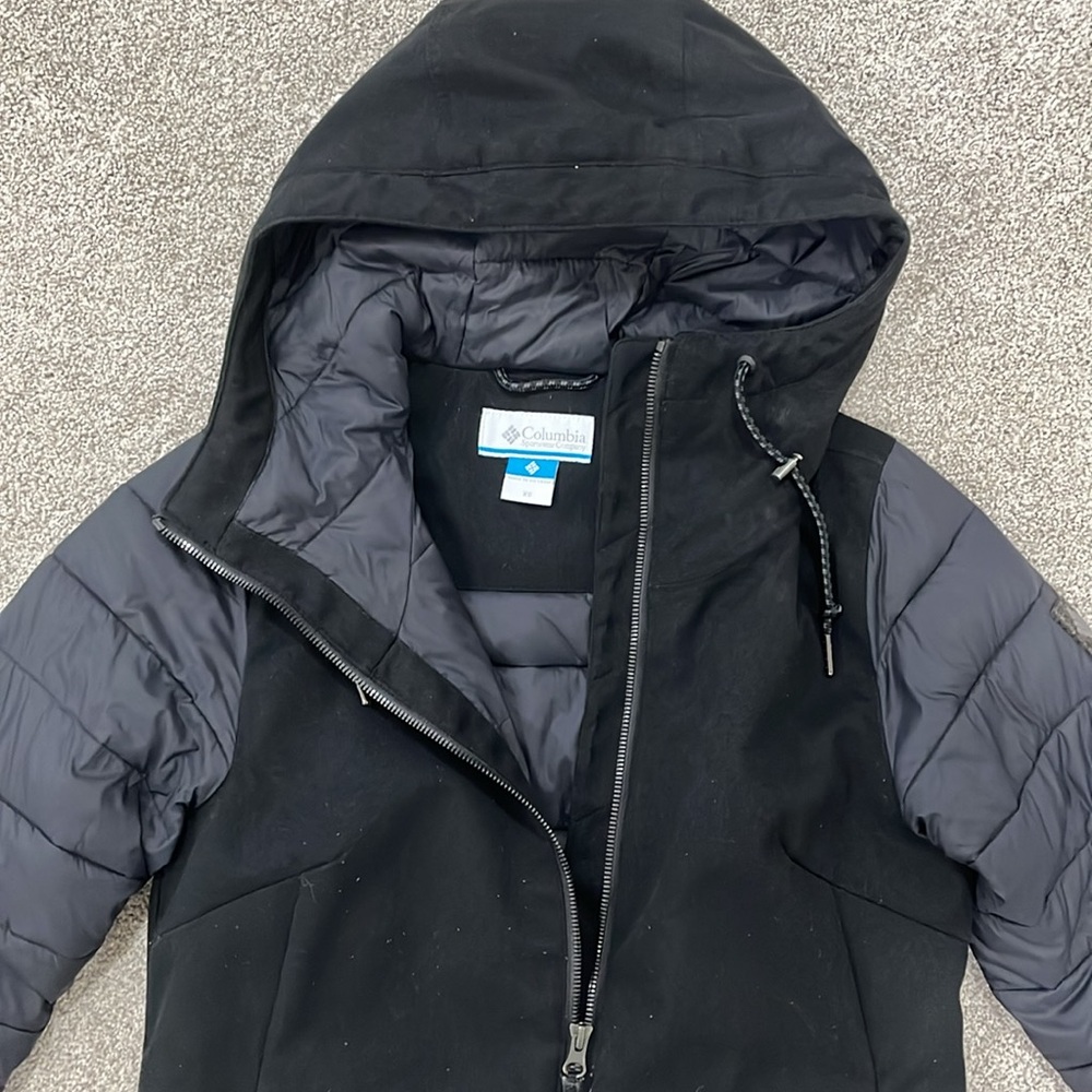 Columbia Black Hooded Winter Jacket - Picture 2 of 8